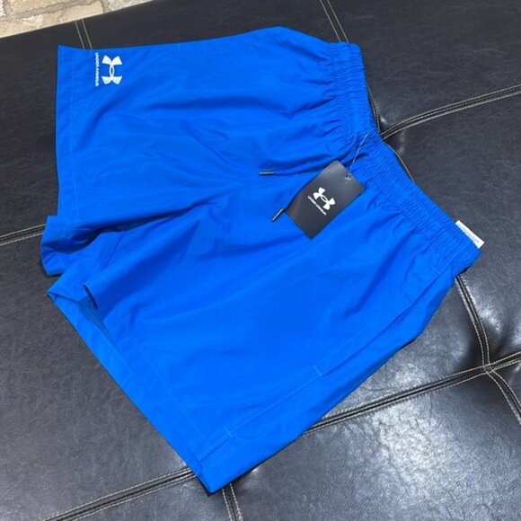 Under Armour Men's Essential Volley Shorts - Picture 3 of 8